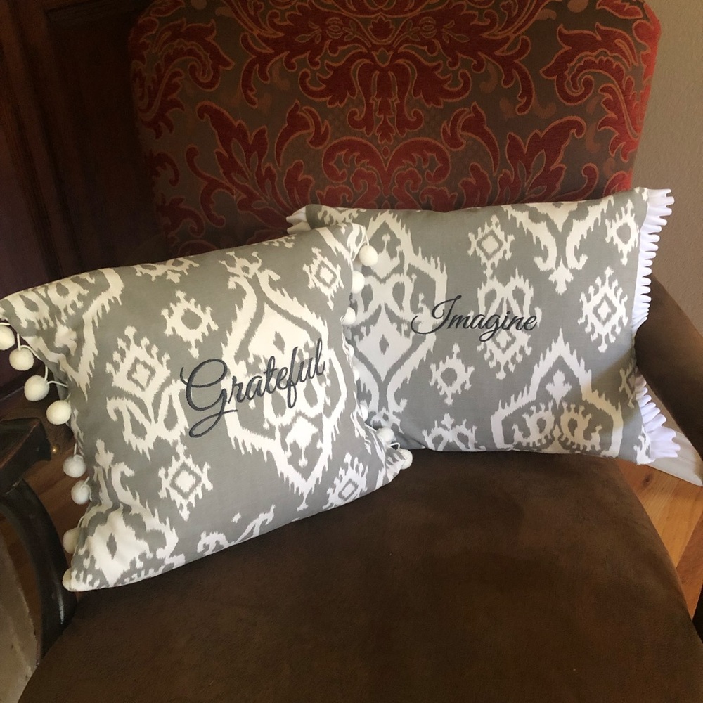Imagine & Grateful Pillows!  Gorgeous!!
